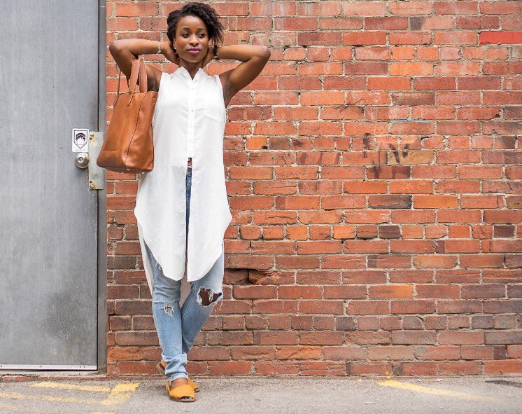 sadebabs's tweet photo. So its snowing in #YYC , #nocomment. All this snow reminds us of this edgy white shirt we love <3, #white #longshirt #highslits #zara #mango https://t.co/Ej0dlVDUxQ