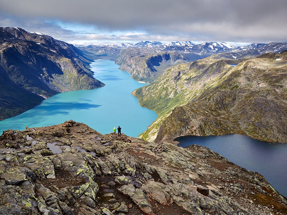 #GlobalSpotlight: The World's most thrilling hikes. A little sad the #Cascades didn't make the list, but these ar... nationalgeographic.com/adventure/trip…
