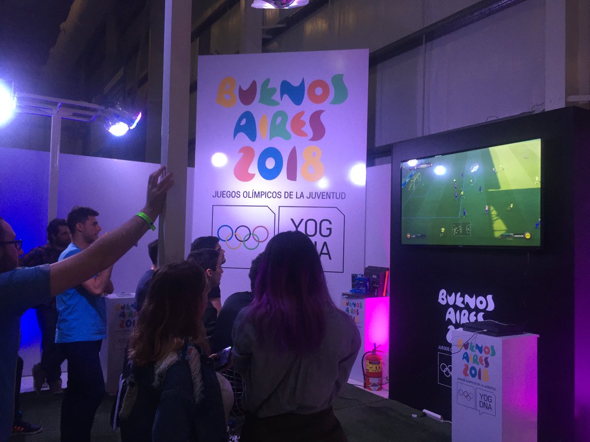 StartupBA's tweet photo. Como ayer, @campuspartyar fue genial! Tallers sobre #programación, #robotica, ciencia con @IBM , #nanotecnología y más! Hasta mañana! https://t.co/RPvc7fMmJy