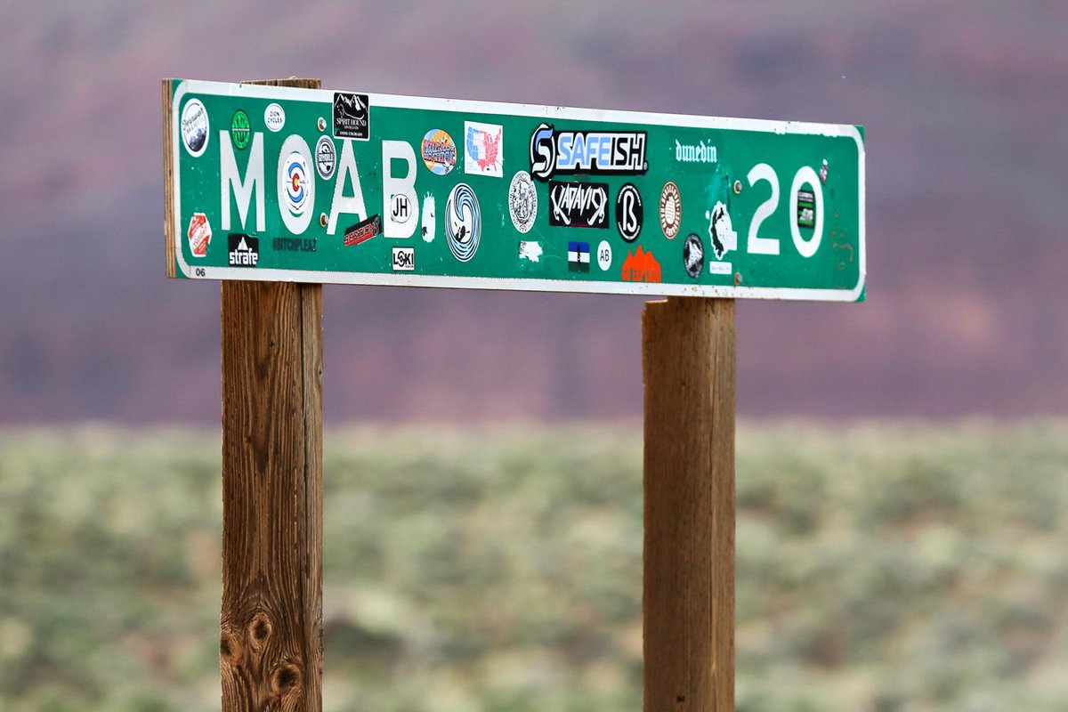 14th annual #Moab Folk Festival: 11/4-6/16. Head to Southern Utah for red rocks, national parks & great music bit.ly/2e5Vbnf