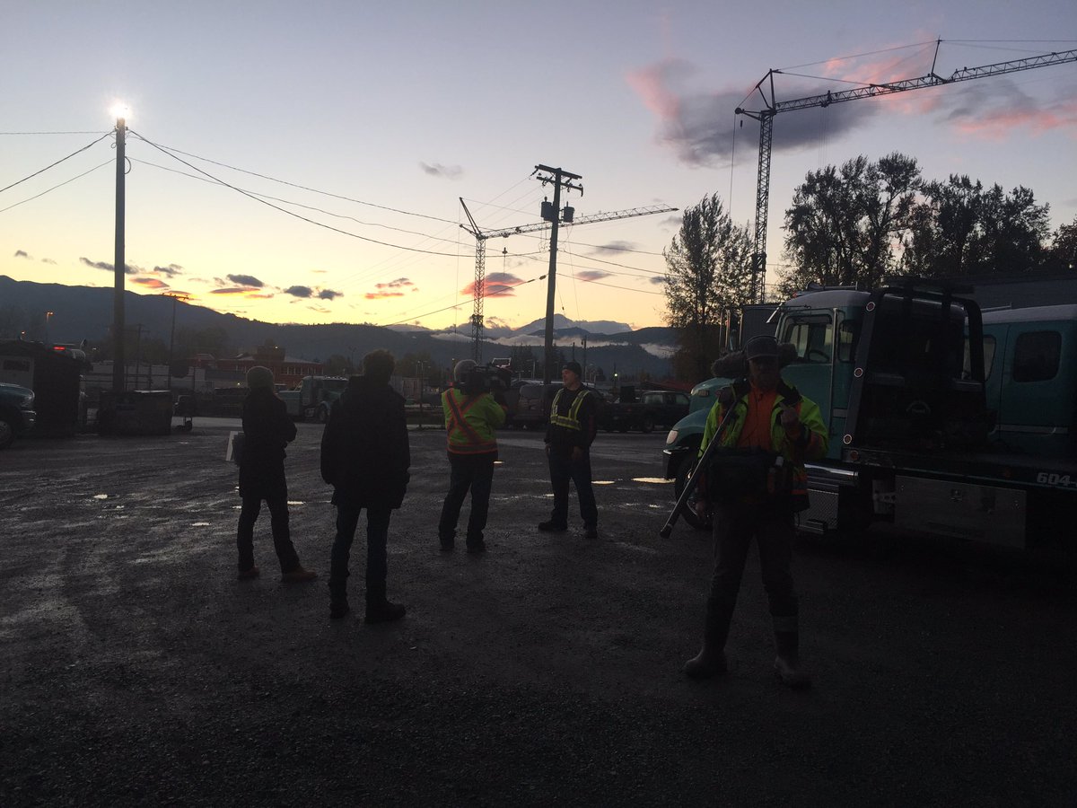 42Chris_M's tweet photo. Going to be a beauty day for filming https://t.co/ridoLz6giR