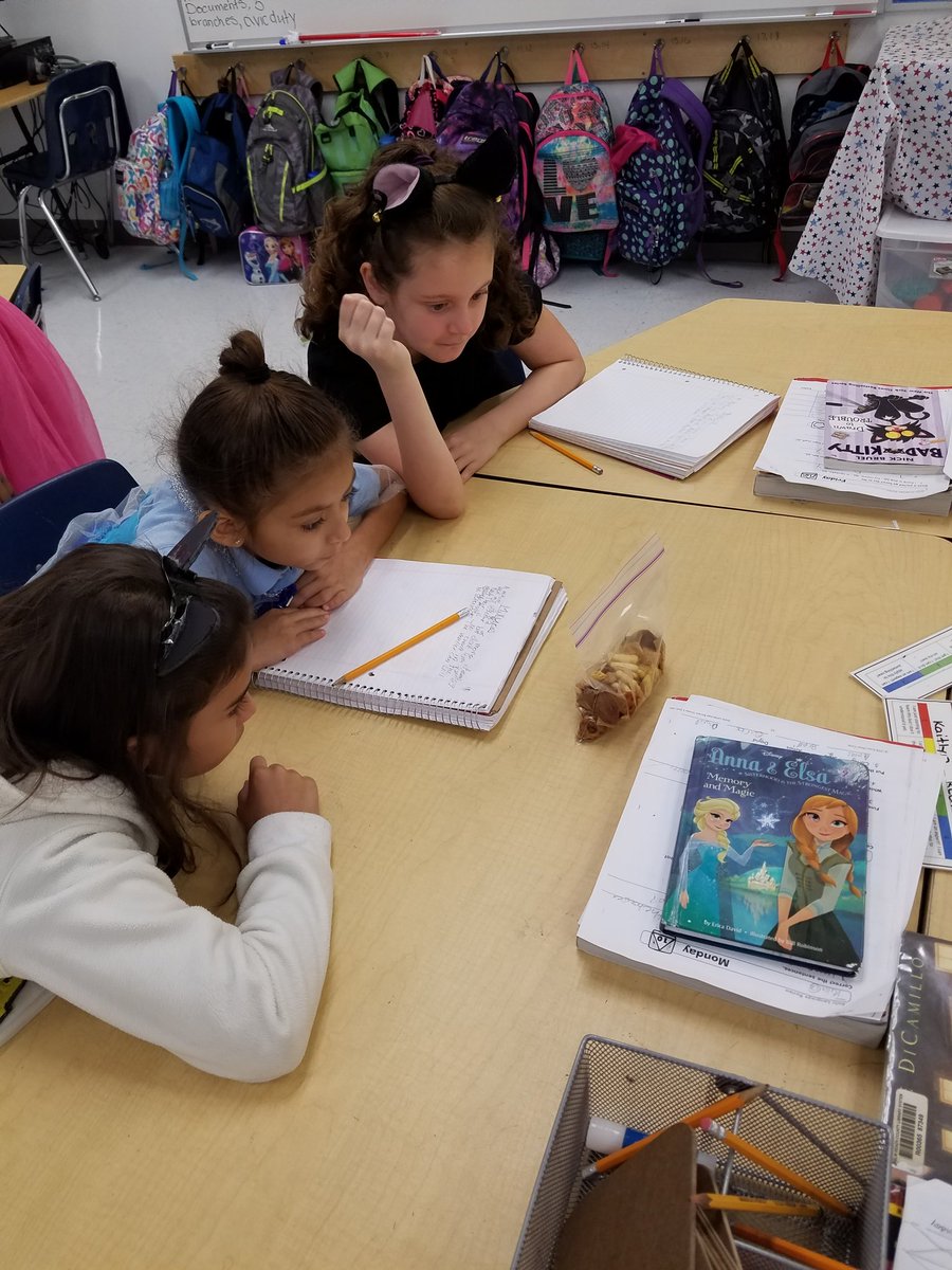 FSEtracyteach's tweet photo. #sciencesoars @Freedom_Shores Eagles learned that some mixtures don't change matter. And it tastes good too! https://t.co/6xZyFnPuJp