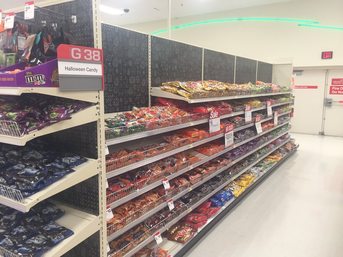 No tricks. All treats at #paradise. Signed, sealed and ready to deliver! #g194gettingscrappy #g194firedup @ContrucciJoe <a href="/A_Leigh_/">AV</a>