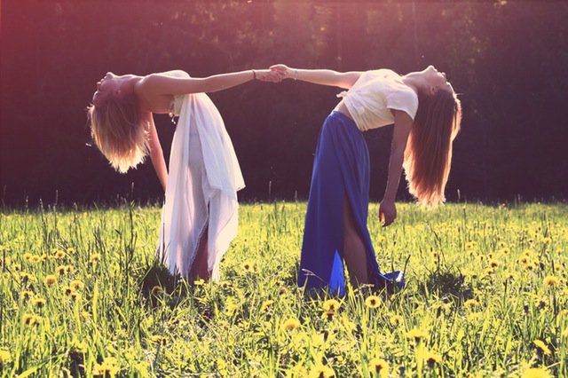 EnsembleBox's tweet photo. A fun weekend awaits! Enjoy it! You can enjoy it a little more with an #EnsembleBox! #trendy #fashionista #subbox
https://t.co/vEnpnCBV6a https://t.co/zvBzOkEYtd