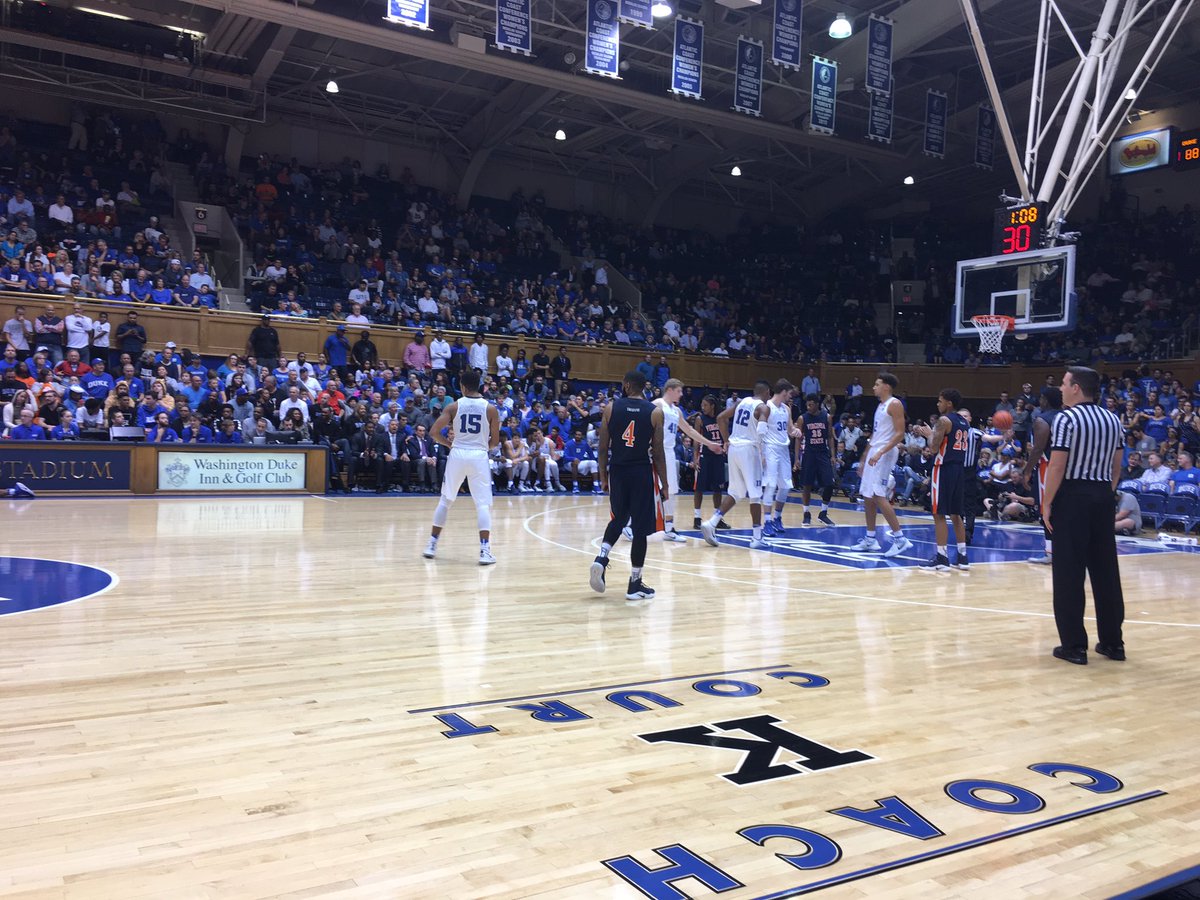 rachelbabs3's tweet photo. First time in Cameron seen from the first row!! https://t.co/3TcYRO710B