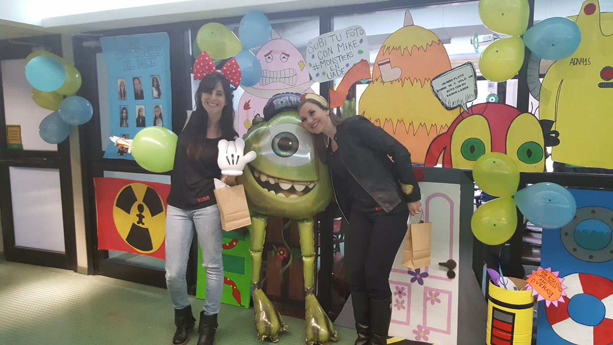 MonsterAds2016's tweet photo. Ultima del día, los que hacen el bomm posible.@RevolucionBomm https://t.co/xBOL37eOIS