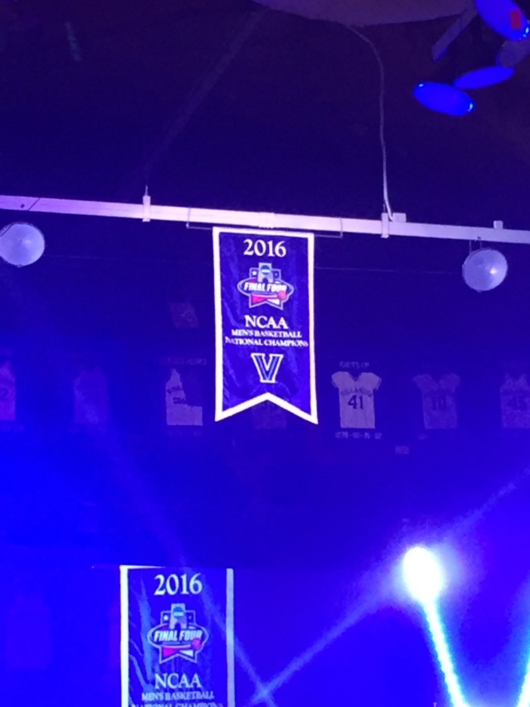 👀 #hoopsmania16
