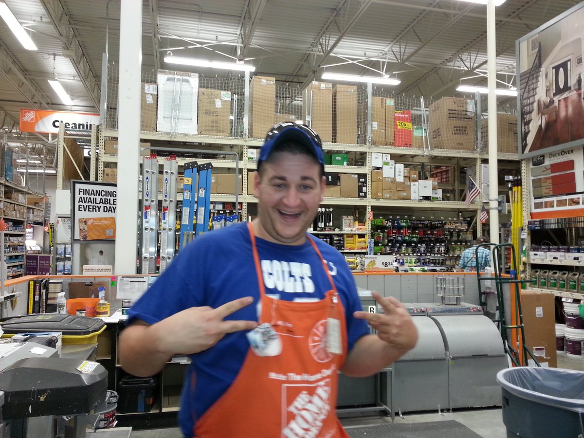 Team spirit. 8918 <a href="/amonroeTHD/">Adam Monroe</a> <a href="/BPlantenberg/">Brody Plantenberg</a> <a href="/mlindsey1223/">Mandy Henry</a>