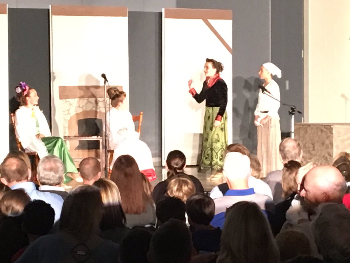 OlsonTom11's tweet image. Thanks Mrs. Anderson, Mrs. Brewer and Students for "Cinderella!"  The show is awesome!
#livewithLIGHT