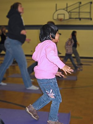 4FamilyLiteracy's tweet photo. Learn Together - Grow Together - Be Active Together! Gym time benefits for parents & their kids https://t.co/cNRaOTSCb8 #literacy #LTGT https://t.co/TFY3fnU0DA
