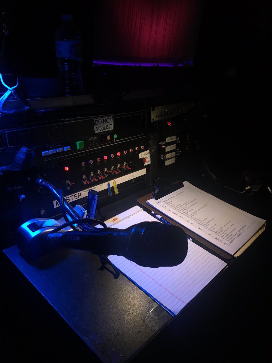DanceAlive66's tweet photo. Where the magic happens #showtime https://t.co/nuTjq94ZzA