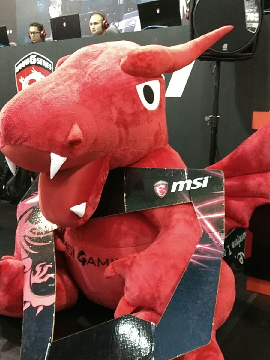 MSIGamingCO's tweet photo. Ven a #SOFA2016 y conoce a nuestro pequeño gigante! 😉 #MSIxSOFA https://t.co/lbgdrGYrrW