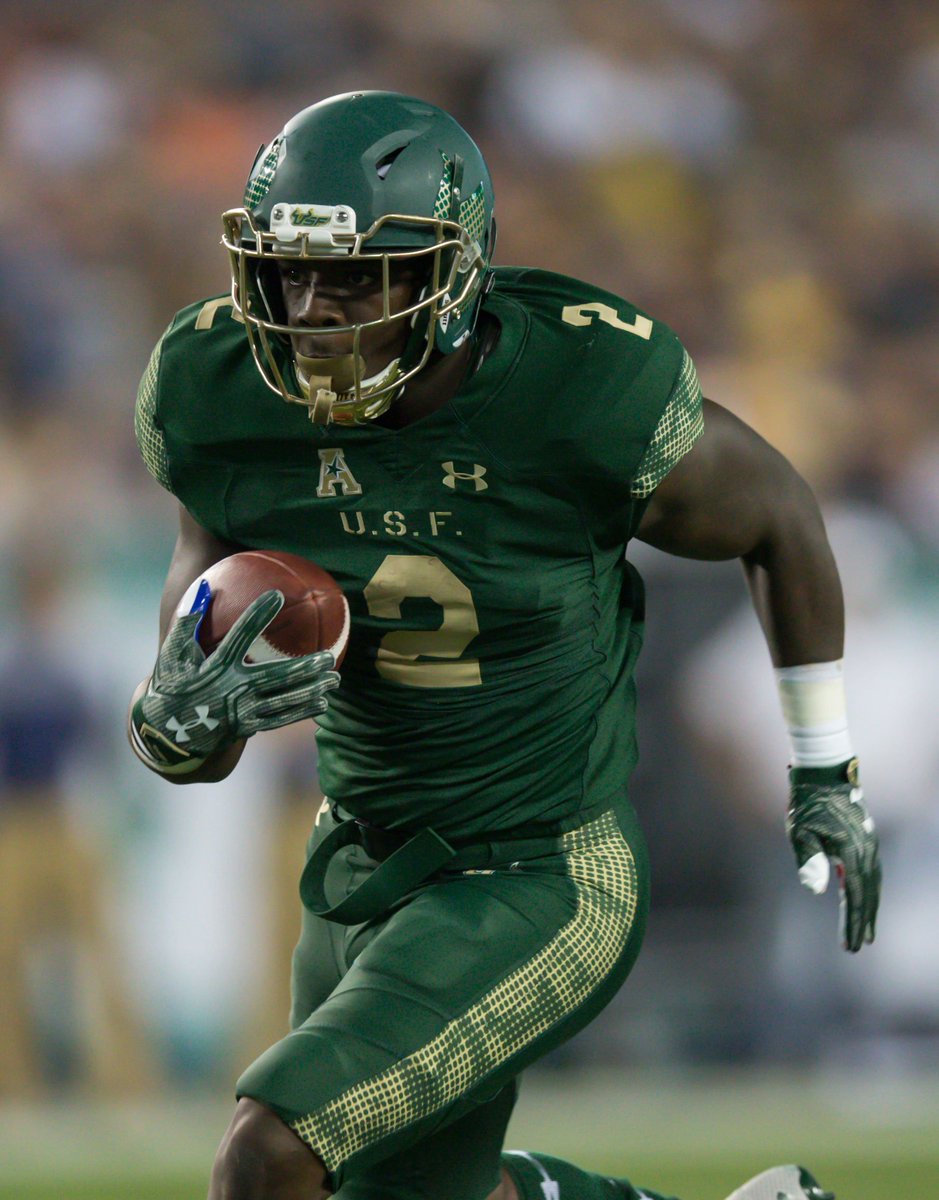 USFFootball's tweet image. Record alert 🚨 We rushed for 190 yards - on just 9 carries - in the first quarter. That's the most rushing yards in any quarter USF history