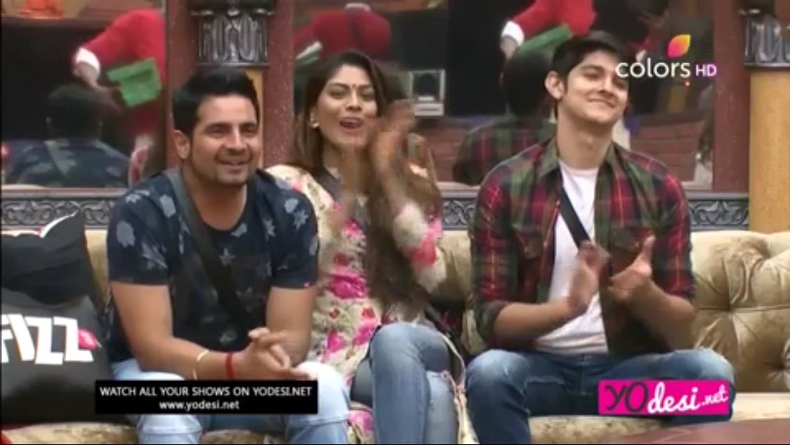 rohan_lopa's tweet photo. #Karan,#Lopa,#Rohan ❤️😘😍😄 #BB10 #28Oct2016 @BiggBoss @ColorsTV @rohan4747 @karanmehra https://t.co/pEKCu2Sqj8