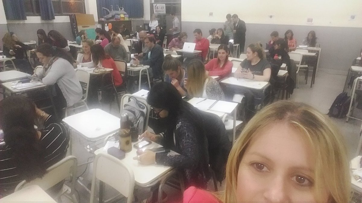 noeldomin's tweet photo. #DiME2016vm en pleno trabajo! https://t.co/t1g5c56lEl
