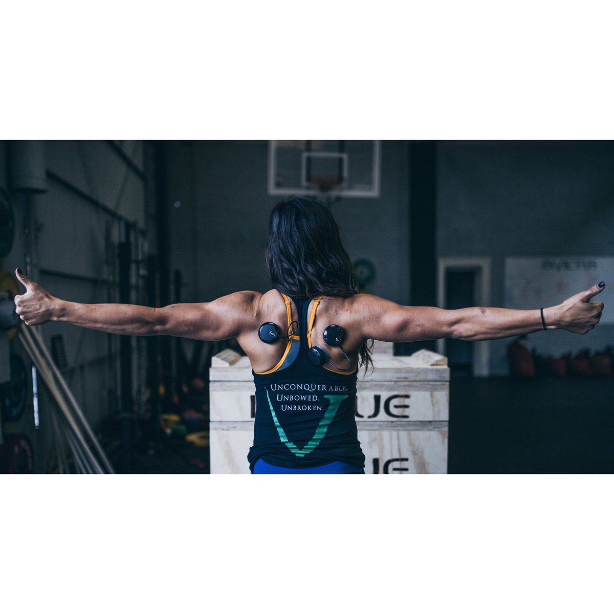 Since I've injured my ankle, I've had to stay on top of the health of my shoulders using #Compex. Use LFisher for 25% off at <a href="/CompexCoach/">Compex Coach</a>. 🙏