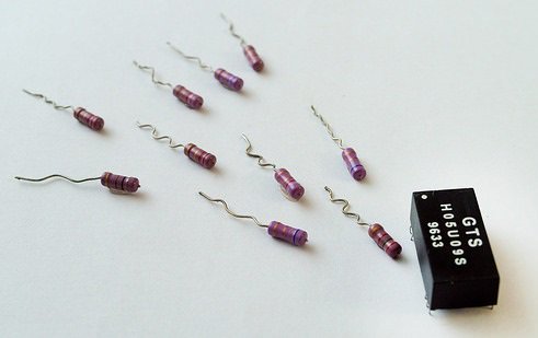 weird_sci's tweet photo. How computers are made. https://t.co/mrWsUMrkSy