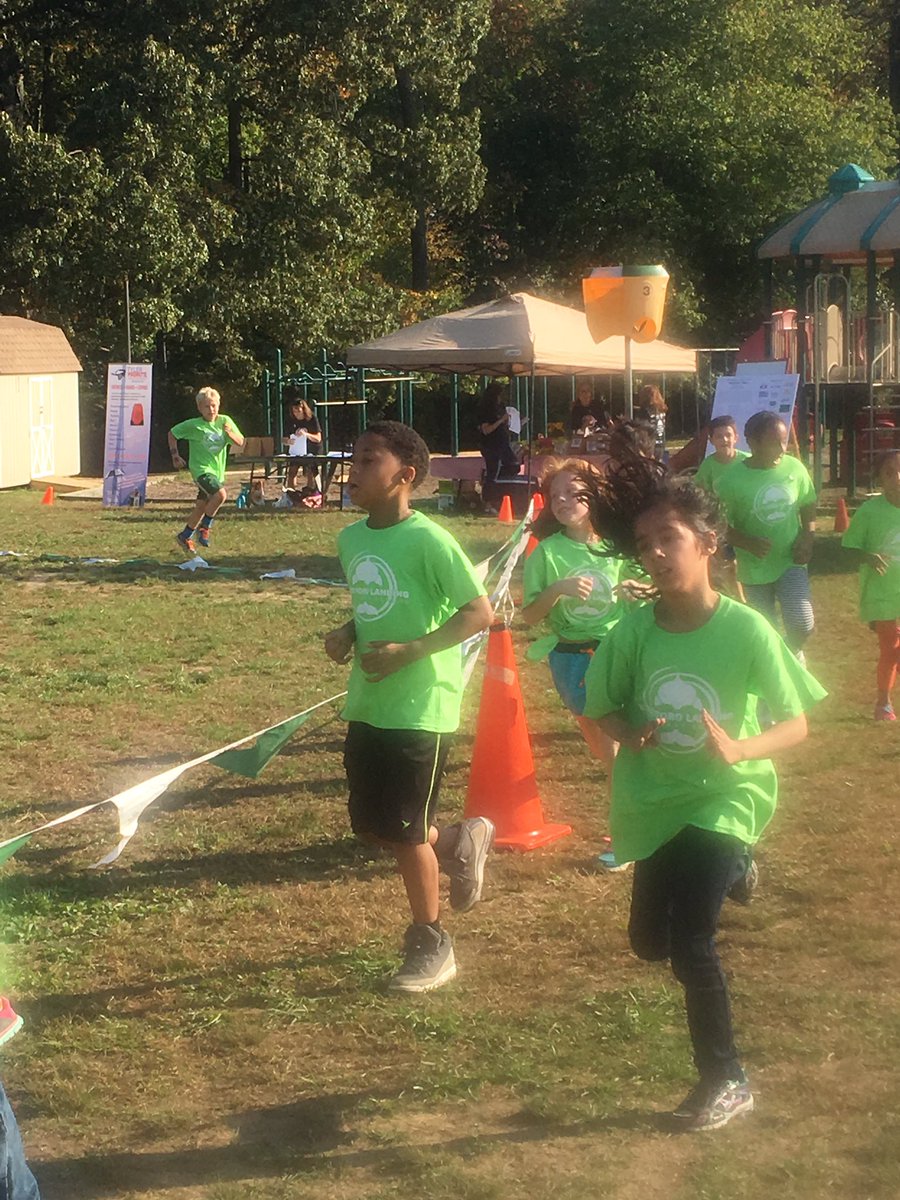 Rock &amp; Run 2016! <a href="/StratfordLndgES/">Stratford Landing ES</a>