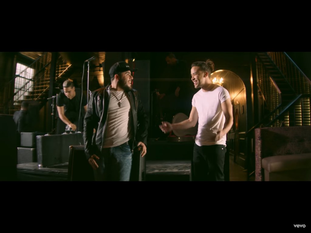 rossagarciac's tweet photo. @PrinceRoyce @gerardoortiznet Gracias por momentos como ese👇🏼👇🏼 #MonedaMusicVideo #MonedaVideo https://t.co/14vzUPUlFW