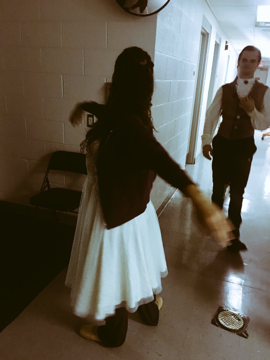 DanceAlive66's tweet photo. Hallway rehearsal during the show is a thing. #fangs #dancealive https://t.co/2NeW5l0j1d