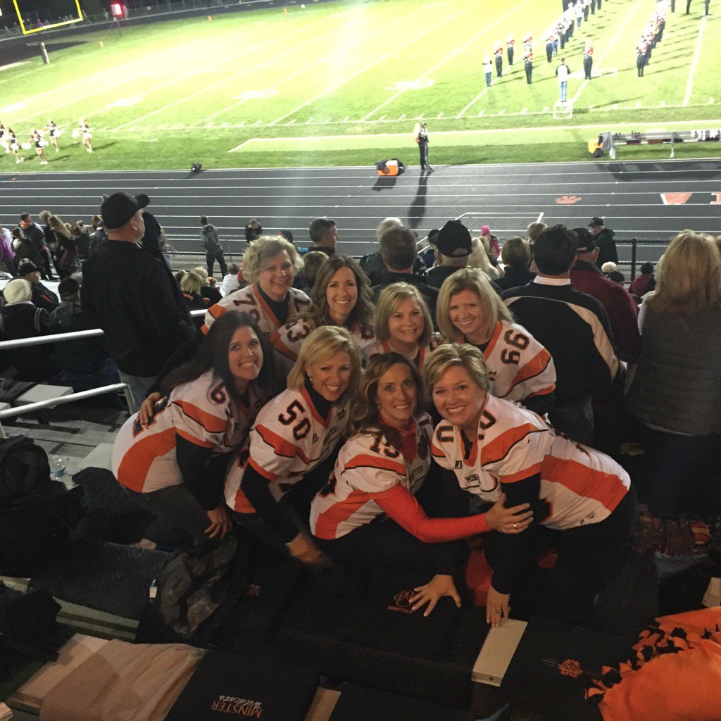 jeffroet's tweet photo. MHS🏈: Nothing better than the support of the Sr. Moms! 👀ing good in the jerseys! #goCats #Rating: 8.10's #corncritic https://t.co/UeqLDd9rHK