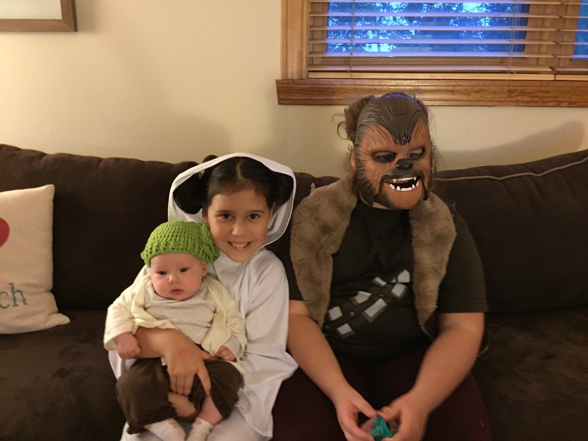 May the force be with you! #HappyHalloween <a href="/starwars/">Star Wars</a>