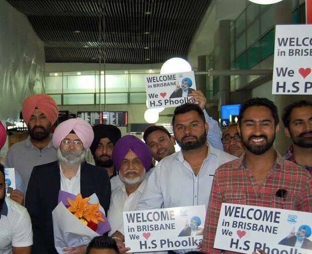 simran's tweet photo. The man on the right, Manmeet Sharma, was a Punjabi immigrant in Australia. This week someone entered his bus and burned him alive. #EndHate https://t.co/bkxZV16dTY
