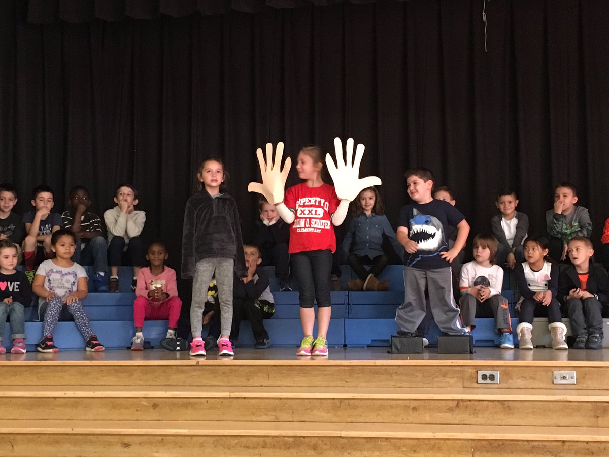 WOSnews's tweet image. Thank you #mrskuhnWOS and #mrsschaeferWOS&apos; classes for this morning&apos;s #WOSwordofthemonth assembly about #acceptance