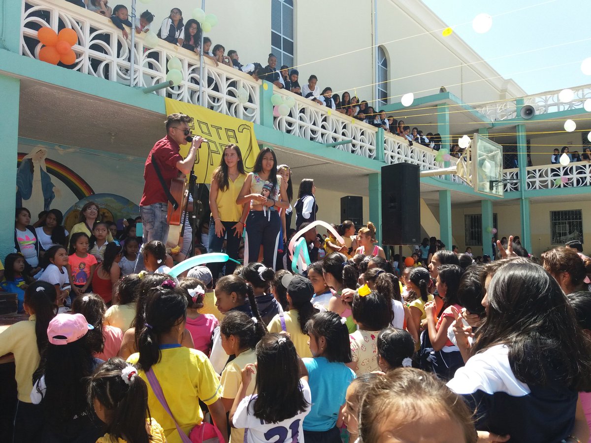 VladyZamDj's tweet photo. Campaña Colegio Inmaculada 
#Nickand #deejayvladyzam https://t.co/984D7XBtCb