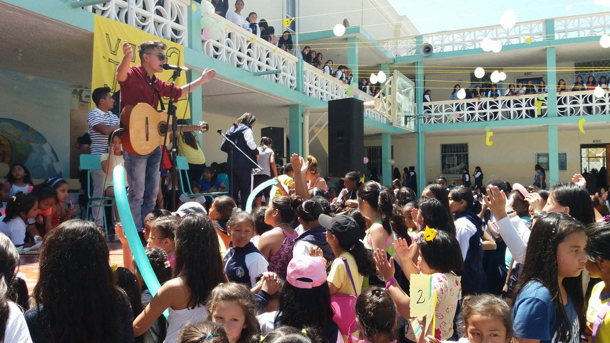 VladyZamDj's tweet photo. Campaña Colegio Inmaculada 
#Nickand #deejayvladyzam https://t.co/984D7XBtCb