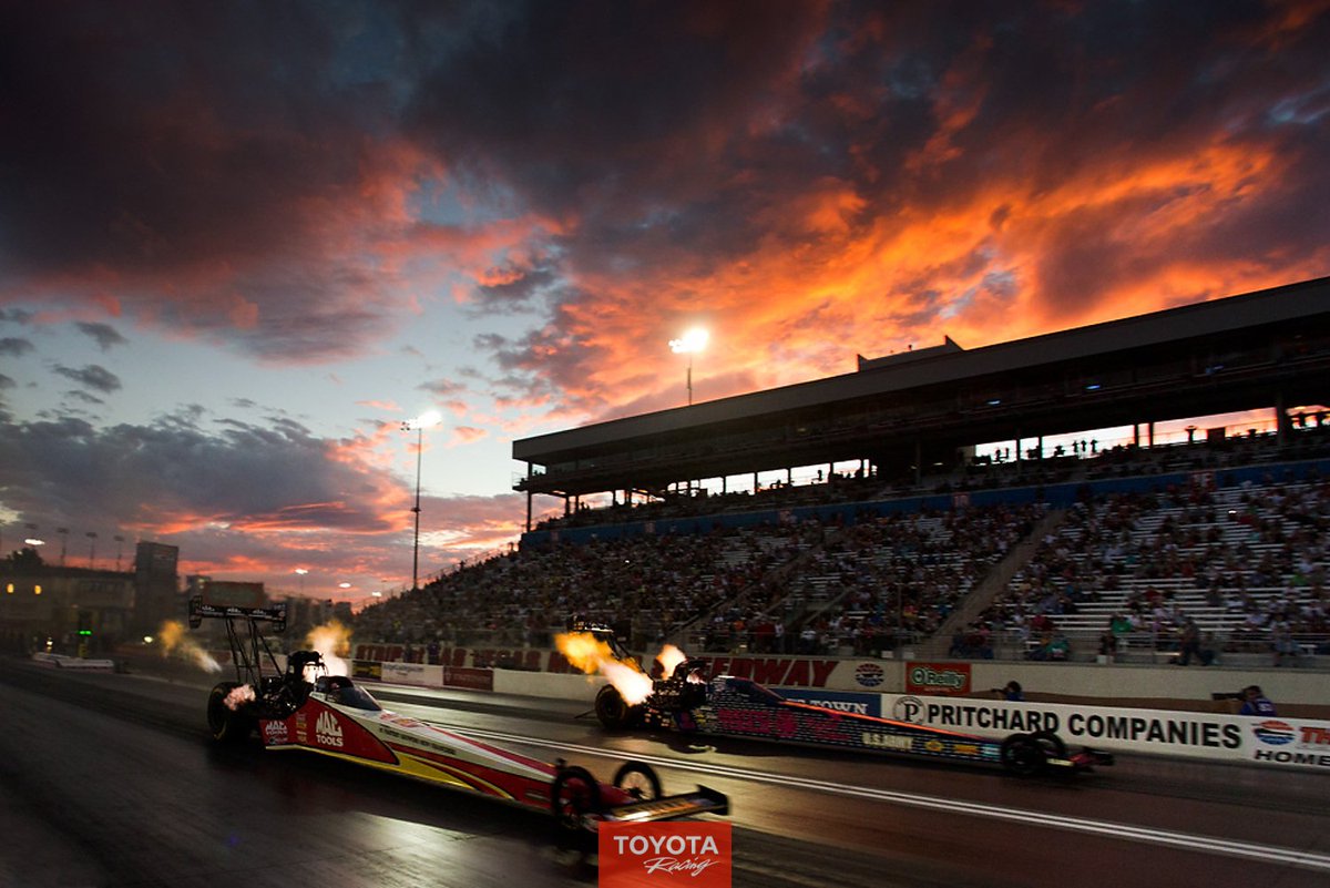 ToyotaRacingUSA's tweet photo. Lots of @NHRA action at #ToyotaNats at @LVMotorSpeedway today. Retweet if you're ready for more #CountdownFever! https://t.co/oKx31uVtGD