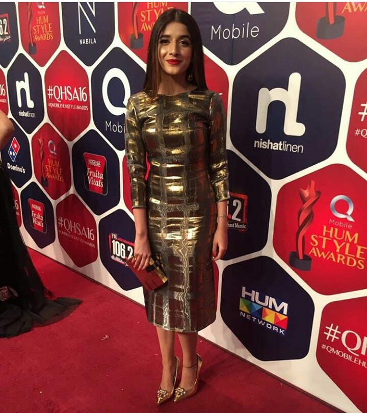 Jannathocane777's tweet photo. @MawraHocane Love. Just. Love. ❤ #aboutLastNight at #QHSA16 #MawraHocane #absolutegorgeous 😍😍❤❤ #mashaAllah 😚😚👌👌 https://t.co/DigF6TF1S1