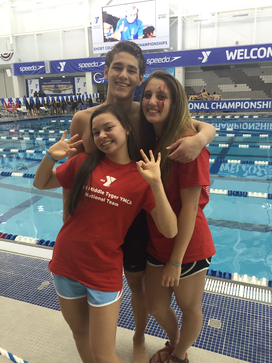 bmeier2000's tweet photo. Wishing a great big happy birthday to my long time BFF hope it's been amazing happy 16 girl!11!1 🎉🎊 @HannahWeber172 https://t.co/A5v2Kw5bc9