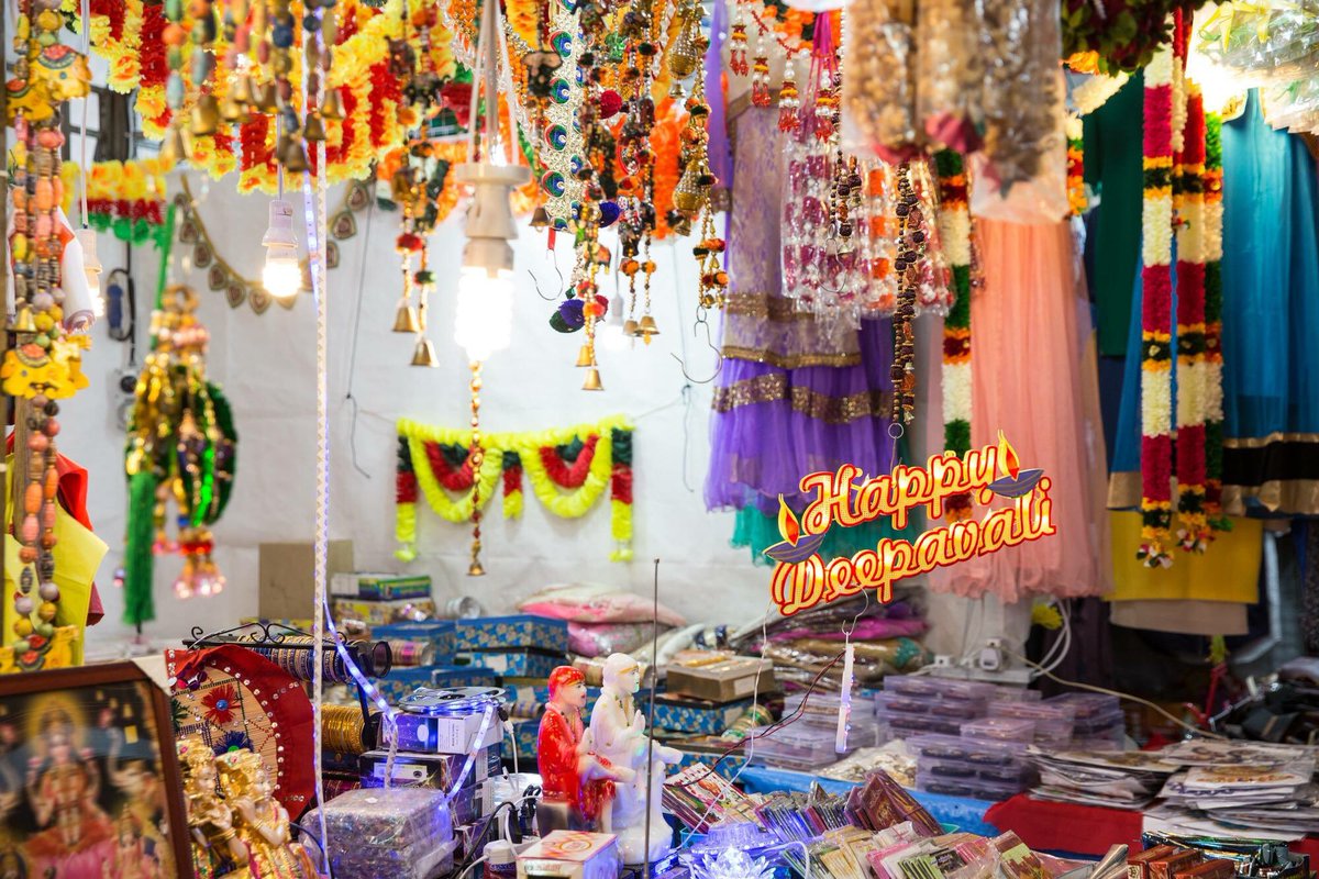 Here's wishing all our Hindu friends, a very happy #Deepavali! #ourSG