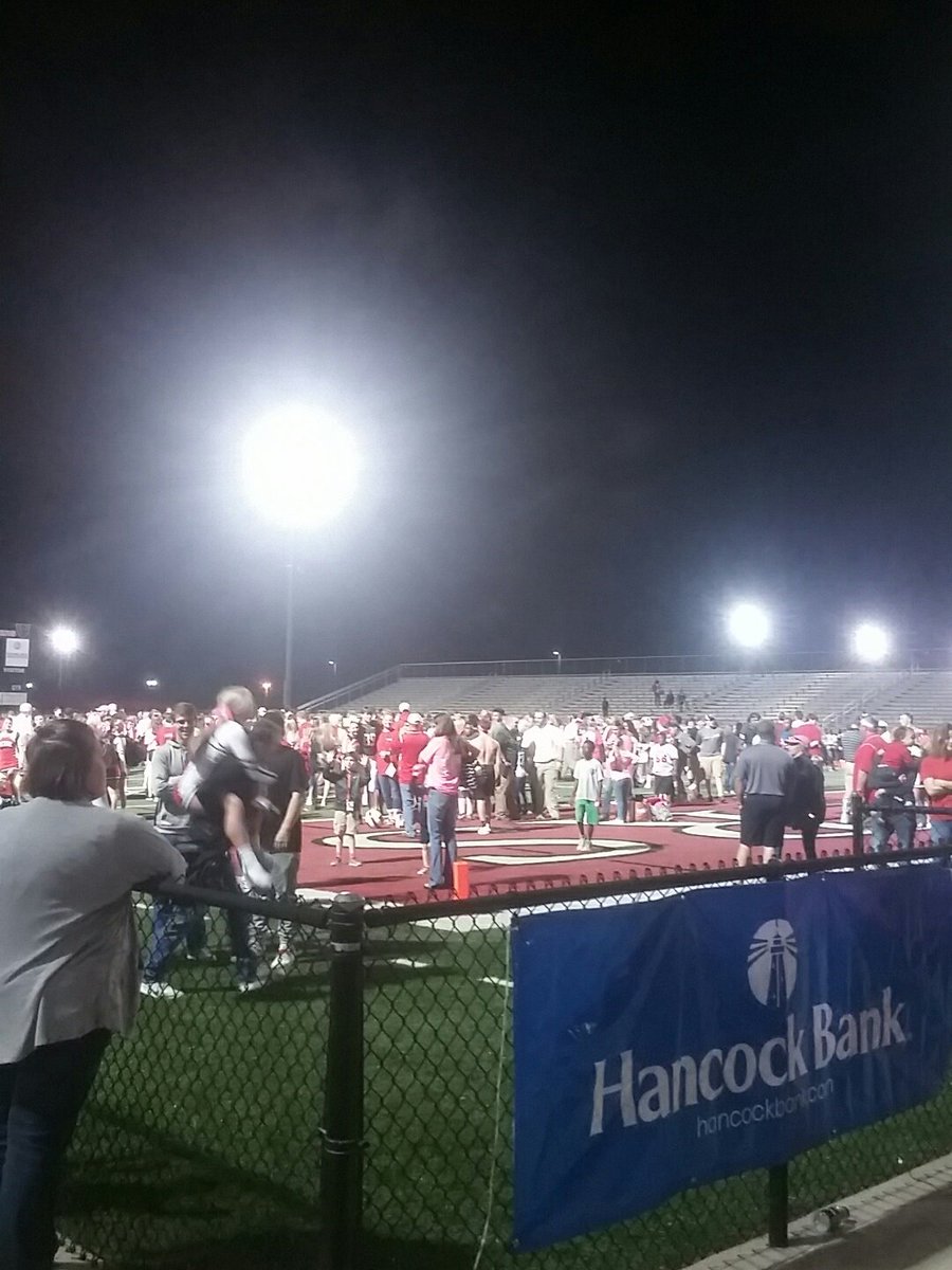 CoolietaryO's tweet photo. 1st gm of the year for me livin n Ga now missing my #Petal🏈🐾🙏❤🙌✌ @MMagee21 @TonyFimiano @CDR_95 @CarterDetric @DaltonTaylor69  @Huderson_x8 https://t.co/34LqvX8Pwv