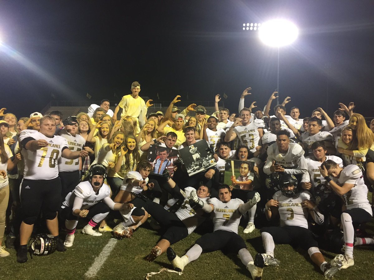 CraziesCitrus's tweet photo. GREAT win over lecanto! #CSUP 💛⚫️ https://t.co/foHGYsO3CW