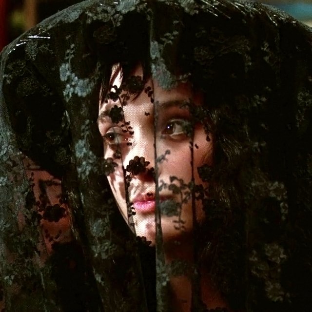 Emma_LGH's tweet image. Happy Birthday to Winona Ryder (October 29, 1971), pictured here as Lydia Deetz in Tim Burton's 'Beetlejuice' (1988).