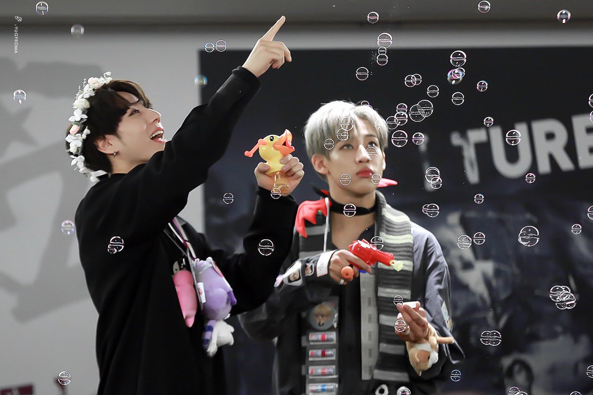 YUGYEOMA_1117's tweet photo. 🎈초딩이얔ㅋㅋㅋㅋ #유겸 #Yugyeom https://t.co/10f3gxZzFp