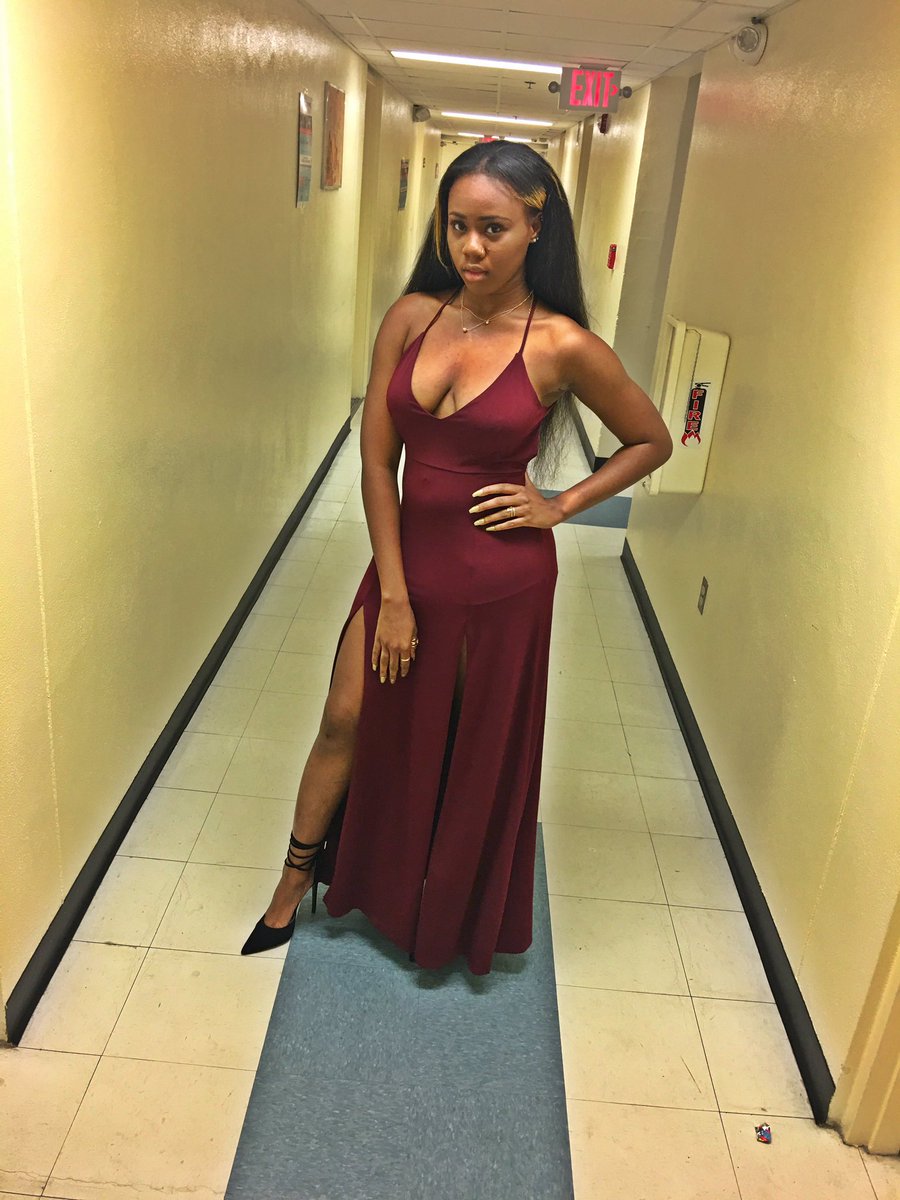 _APPOINTED's tweet photo. #PhinallyPhamous #BCUHoco2k16 👠💛 https://t.co/k4ArJ8ntuz