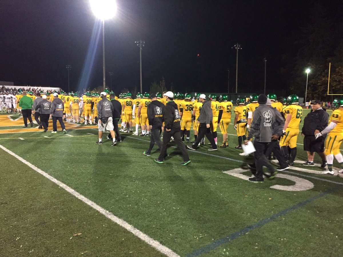 westlinn_fb's tweet photo. West Linn wraps up their regular season, going undefeated at 9-0!!! #golions #letsship https://t.co/uSAV46P7j9