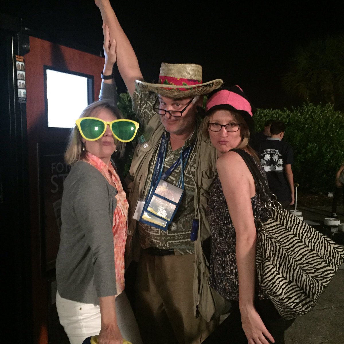 readwriteSLP's tweet image. Having fun after a great day of learning with @Harvey_Hubbell @stephanie_spaan #DyslexiaCon16