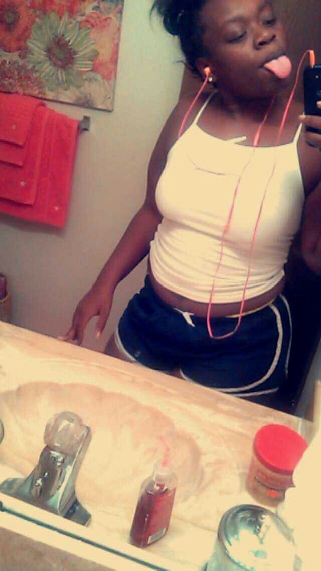 NaeHouze's tweet image. #HouseFlow 😕✌🏡