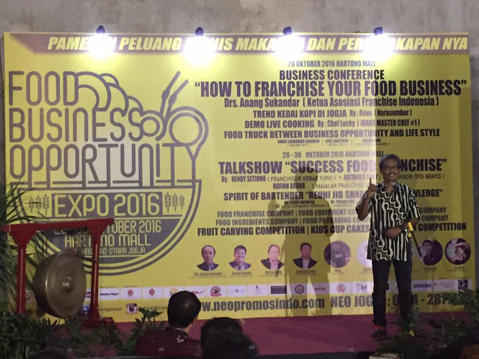 Sambutan Kepala Dinas Koperasi UMKM DIY, Bapak Trisaktiyono, pada event Yogyakarta Food Business Opportunity Expo 2016 cc@NEOYogya