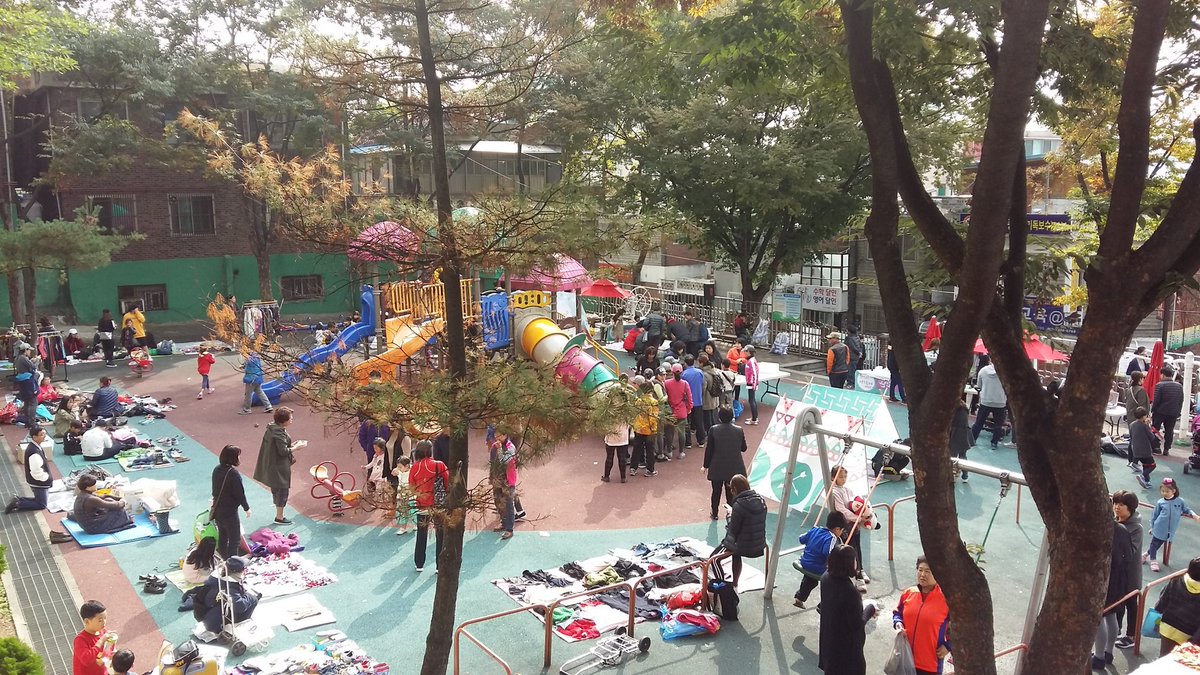 태평2동 오거리 작은축제
마을공동체 활동을 하시는
주민들이 만든 축제가 성황입니다