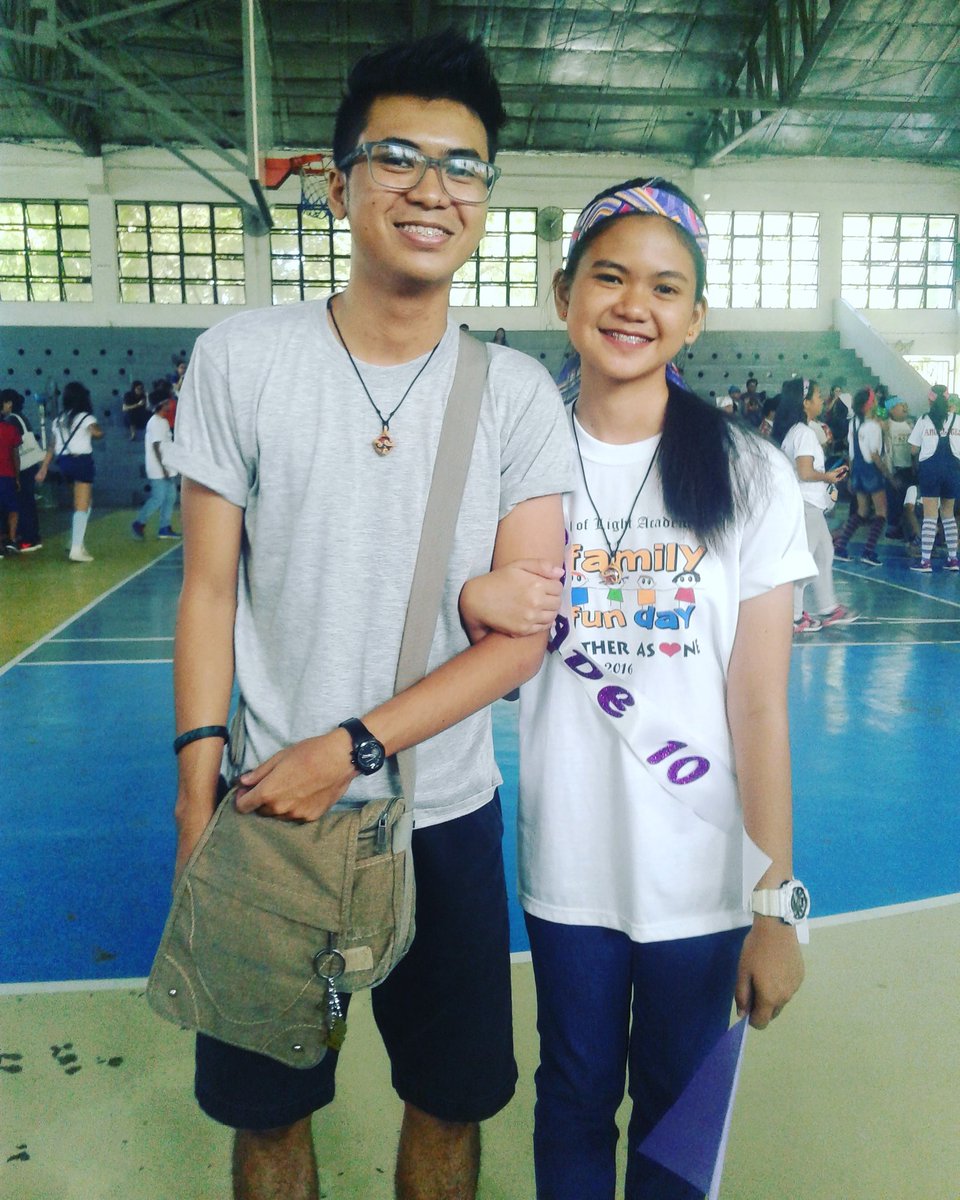 DaveGuanzonnn's tweet photo. Ganda ng kapatid ko 😍 #Muse #ProudKuya #FamilyFunDay2016 #Angelites😇 @dealoriz https://t.co/HvGAKG1103