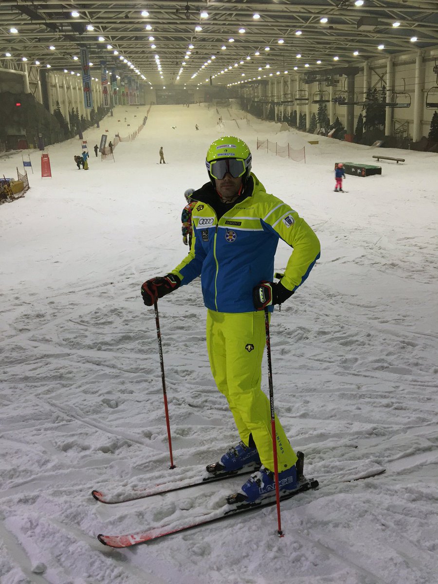 rfedinv's tweet photo. #rfedialpino lucirá nuevos colores en las competiciones gracias a @DescenteSki ¡Este año #spainsnow ! https://t.co/j0xbFyjnuL