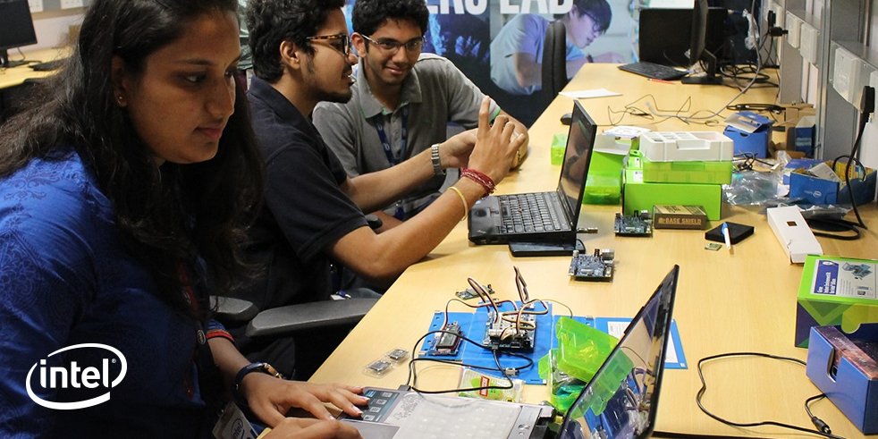 IntelIndia's tweet photo. Maker programs across the country are inspiring makers to create innovative solutions. Learn how https://t.co/G6Sxucwsex #IntelMakerLab https://t.co/QUDZ2QUNWg