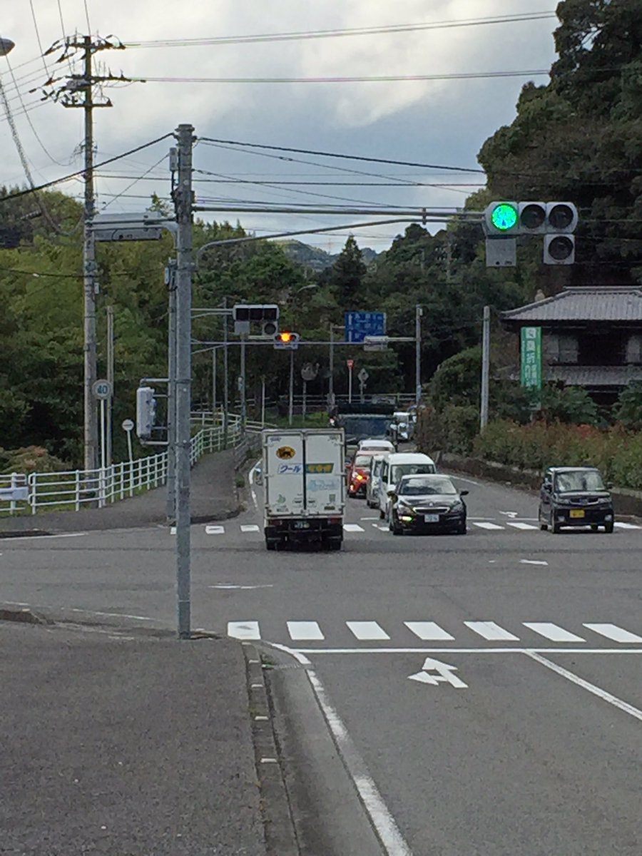 Led信号機の灯火は人にはわからない速度で点滅している Togetter