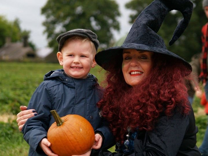 eileenandjoe's tweet photo. #witchyfun #fairydust #dragon @brocksbushes @sunderlandsmile @NEFamilyFun @andyjpritchard @smsbusinesssupp https://t.co/EQVJKFK8PS