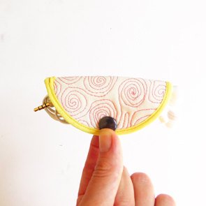 kuskatstudio's tweet image. Embroidered cord holder/iphone lover gift/cord keeper/gift for her/earphon… tuppu.net/fae80269 #tprtg #CordWrap